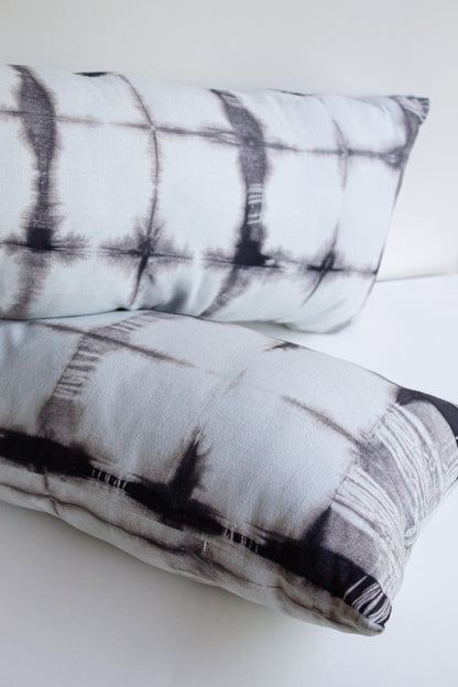 Set 2 Cojines Lino Acqua Shibori by Paula Délano