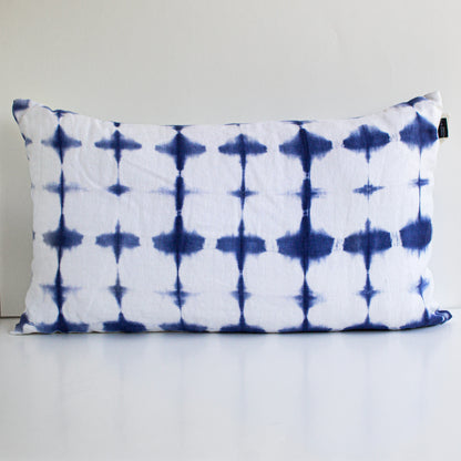 Set 2 Cojines Lino Tinta en Azul Shibori by Paula Délano