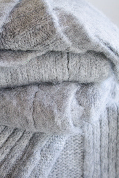 Manta Alpaca Suri Peinada Gris Perla 140x190 cms