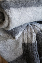 Manta Baby Alpaca Peinada Gris Rayas 140x200 cms