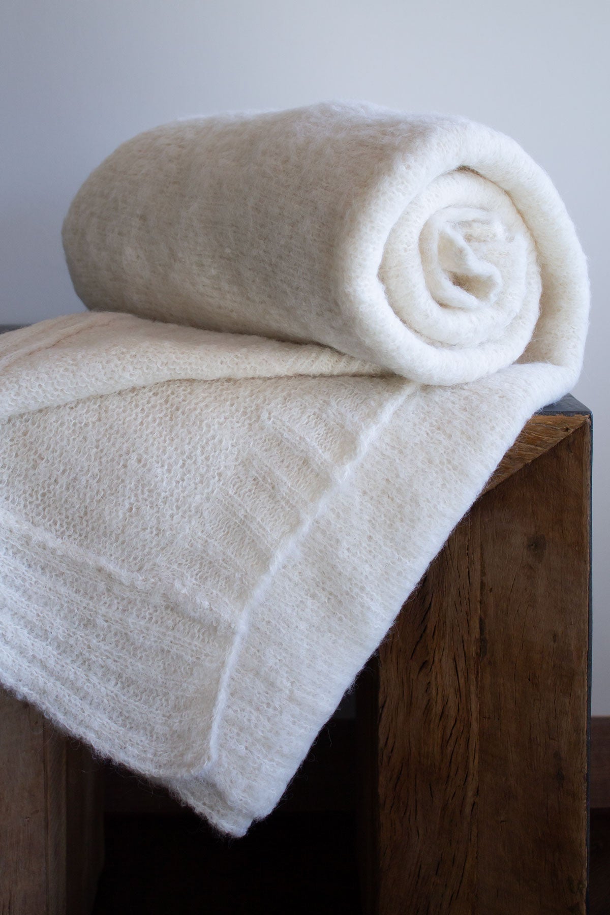 Manta Alpaca Suri Peinada Ecru 130x210 cms