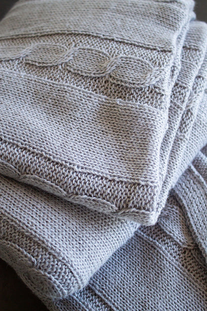 Manta Baby Alpaca Trenzas Gris Piedra 90x220 cms